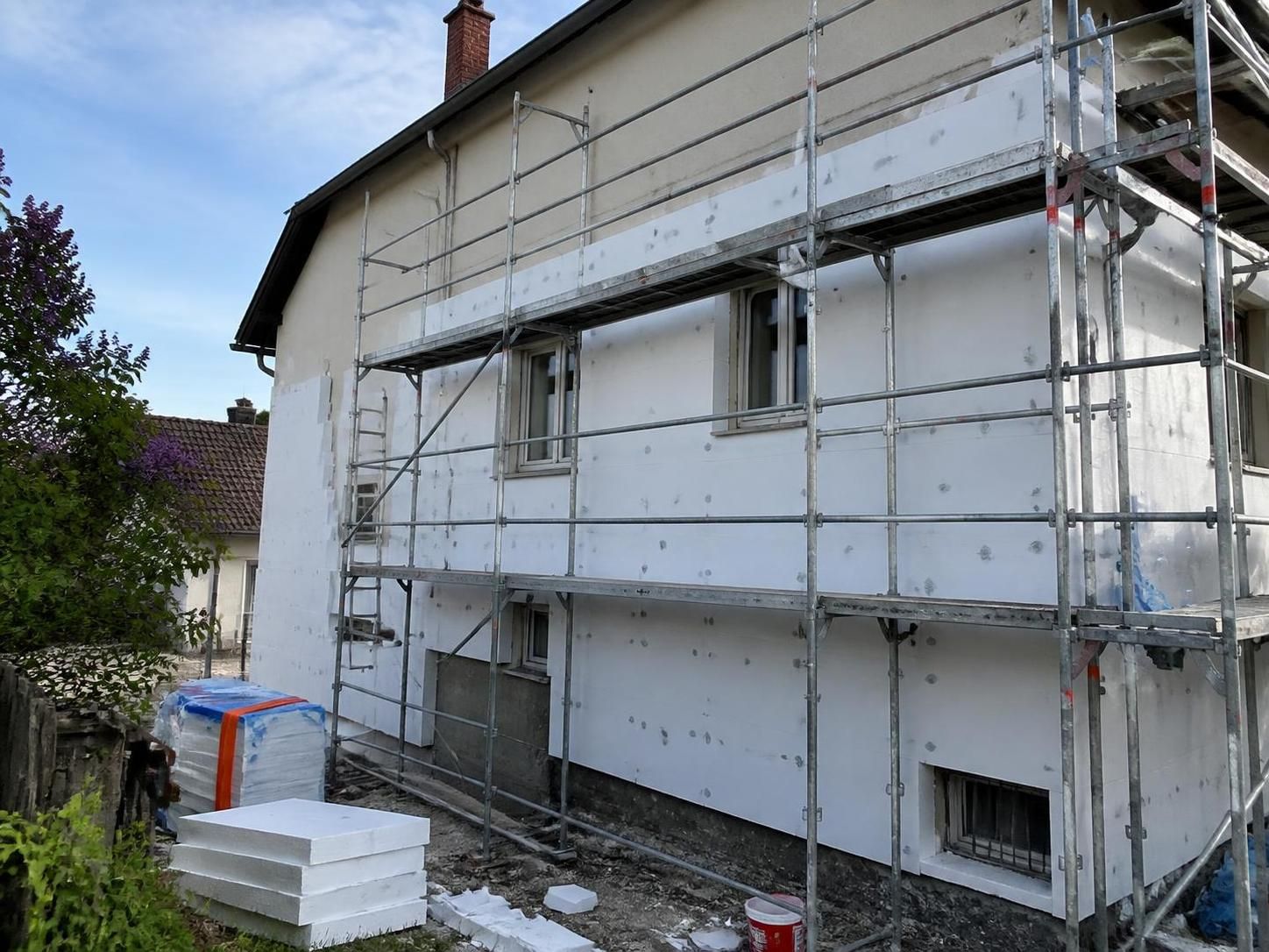 découvrez comment choisir la meilleure solution d'isolation thermique des murs en 2026 pour optimiser le confort de votre maison et réduire vos dépenses énergétiques.